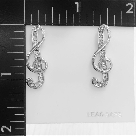 🌼 Treble Clef Music Note Stud Earrings - Picture 2 of 2